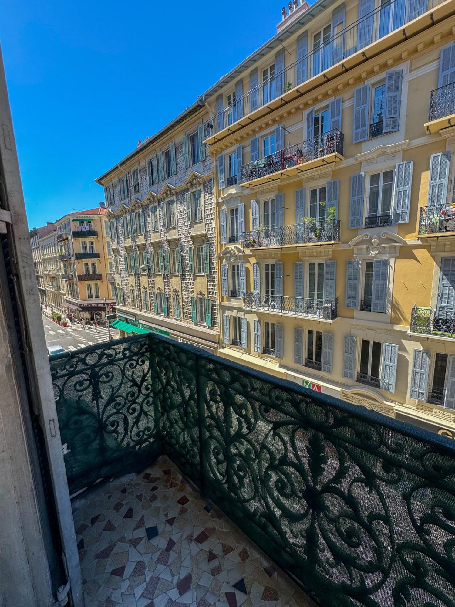 L'Echappee De Nice Riviera I Centre-Ville I Climatise I Proche Gare Et Plage I Ideal Couple Et Famille Luaran gambar